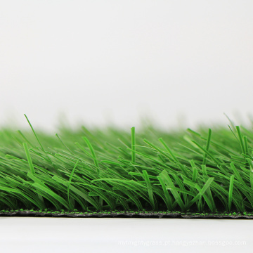 O futebol durável material das esteiras da grama do tapete do relvado do PE para o outdor ostenta